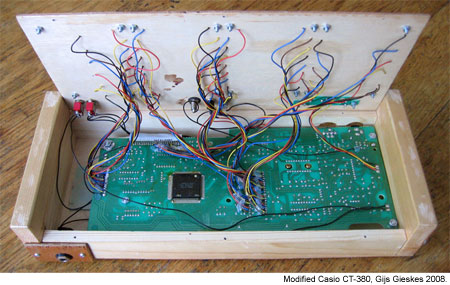 casio-ct-380-inside